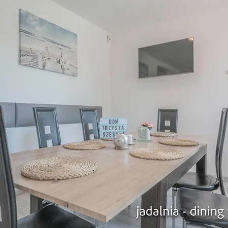 Dom 306, 6 Guests, 3 Bedrooms, 2 Bathrooms, Kitchen, Netflix, Garden, Free Parking